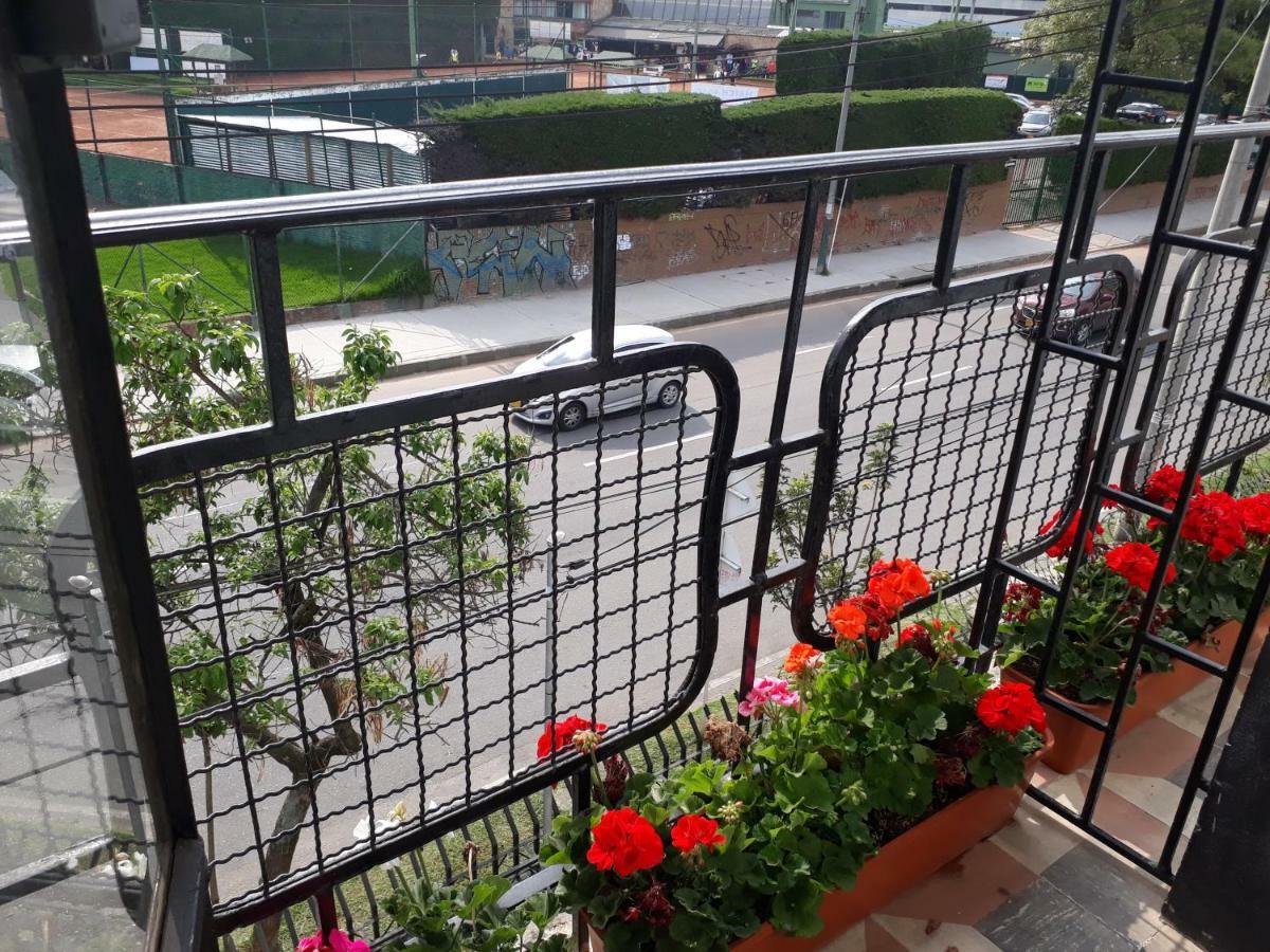 Kalos Meraki Apartasuites ボゴタ エクステリア 写真